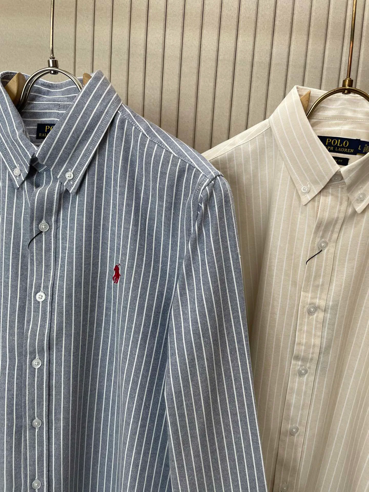 P220 🌸🌸🌸 POLO Ralph Lauren [High Quality] Classic shirt! The classic casual shirt made of pure cotton Oxford cloth has a unique design. It has a simple, clean and classic silhouette design. It is a versatile style that can be switched at will. The fabric feels soft and delicate, highly breathable, and is close to the skin and comfortable to wear. It can be worn alone as an inner layer. Its versatile performance is beyond your imagination! The upper body of the ready-to-wear is simple and classic yet elegant! Size:M-XXL